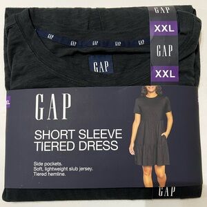GAP Short Sleeve Tiered Dress - True Black - Size XXL